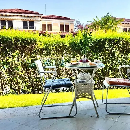 Lovely 1bd In A Luxury In By Flat Mаnаger شقة *