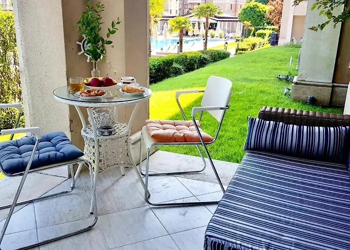 Апартамент Lovely 1bd In A Luxury In By Flat Mаnаger