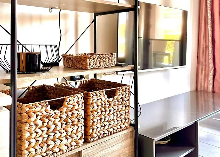 Lovely 1bd In A Luxury In By Flat Mаnаger Апартамент *